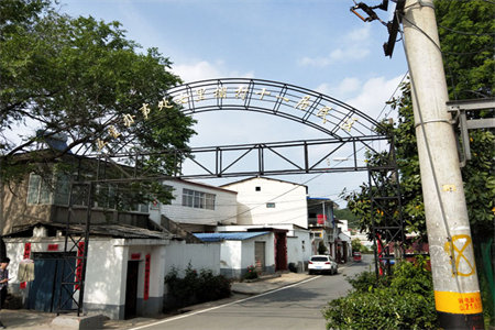 辛庄小区三室二厅97平中装有储出售